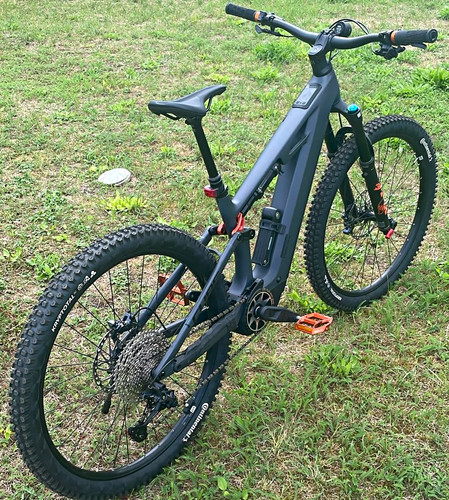 Cube stereo hybrid one44 - one44, hpc