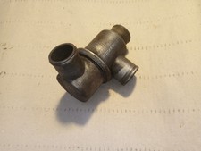 Lada Niva 1.7i Thermostat Gehäuse