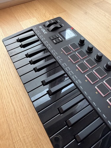 Midi controller keyboard - midi-controller,