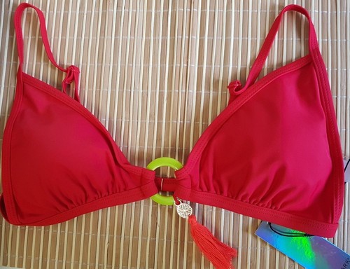 Rotes bikini oberteil - bh, mit