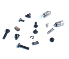 Märklin Teilesatz 15tlg Schrauben Diesellok V100 BR 212 215-8 DB  3072 3147 A1