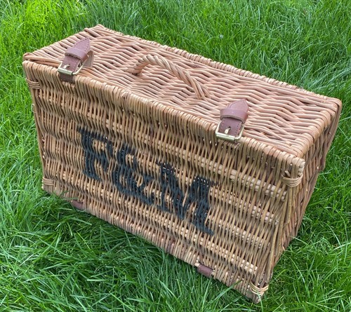 Fortnum und mason - und,