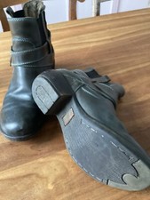 FLY London Designer Leder