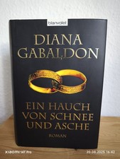 Ein Hauch von Schnee und Asche