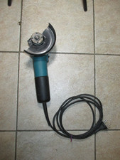 Makita Winkelschleifer 9558NBR DEFEKT