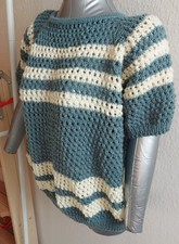 Damenpulli mit Lochmuster