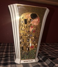 Gustav Klimt The Kiss Goebel