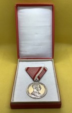 Silberne Tapferkeitsmedaille I. Klasse („Große Silberne Tapferkeitsmedaille").