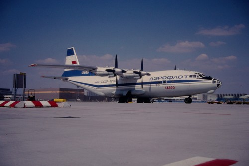 Dia cccp 12960 antonov 12b - dia, an-12b