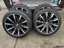 Original Porsche Taycan 20