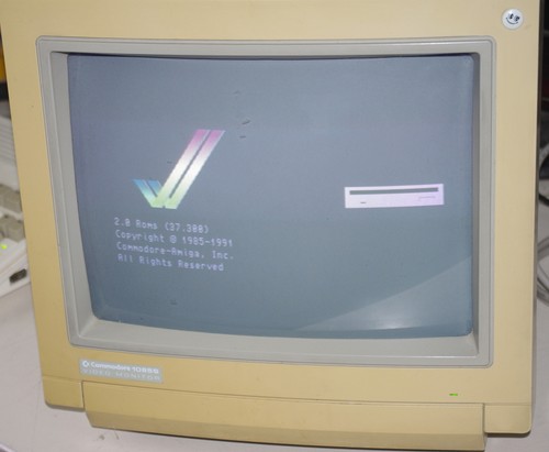 Commodore 1085s rgb monitor - commodore,