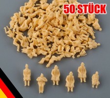 50 Stück H0 Figuren sitzende Reisende für Waggons - Konvolut Set 1:87