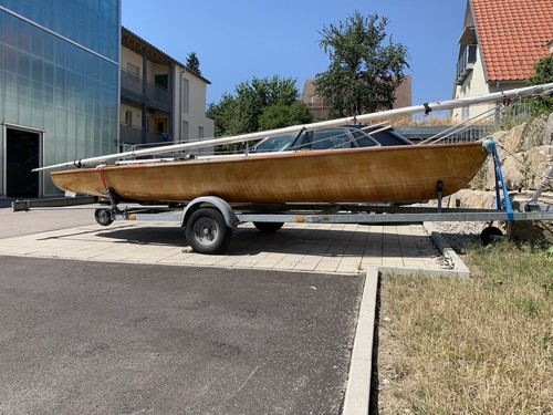 Segelboot mit trailer - mit,