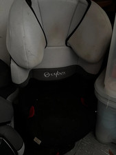 Kinderautositze - zwei Stück