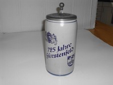 1L Bierkrug Steinzeug Salzglasur mit Zinndeckel; 725 Jahre Fürstenfeld