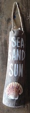 Dekoration Maritim Wanddeko Holz SEA SAND SUN Treibholz Holzstück 30 x 7 Muschel