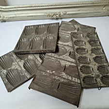 4 alte Schokoladenformen Metall Weißblech Gussform Muschel gem. Shabby Brocante