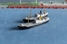 2 Wiking Kunststoff Modelle - 1:1250 : Fischkutter / Fischdampfer - 4 cm