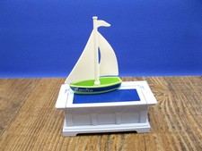 Kinderzimmer Truhe mit Segelboot aus 5328 Nostalgie Puppenhaus Möbel Playmobil