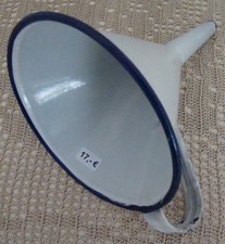 52❚ antiker Emaille Trichter von ca. 1920-30