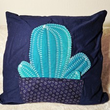 Dekorkissen mit applizierten &