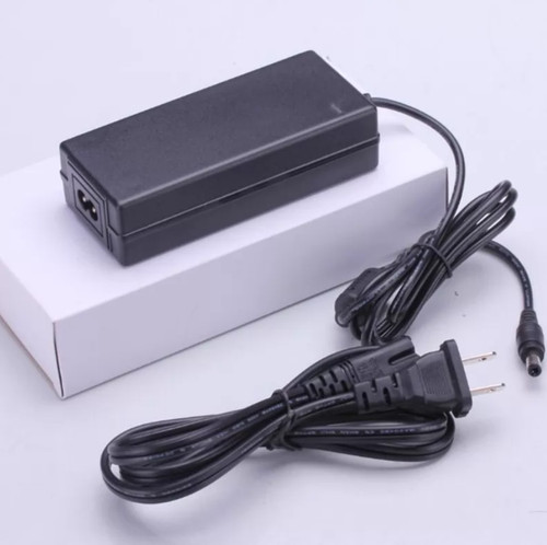 Netzteil-Adapter-Ladegerät