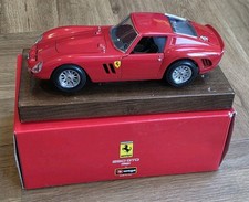 Bburago 1:18 Die-cast Model