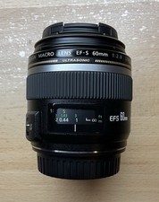 Canon EF-S 60 mm f/2.8 Macro USM