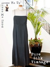 Fabelhaftes Y2K Vintage 20er 30er Stil schwarz Seide Maxikleid Plissee Größe 12