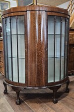 Antike Vitrine Nussbaum Schrank Bar halbrund