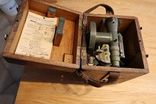 Theodolit Th.Rosenberg Inh.W.Lummert mit Box v.1946