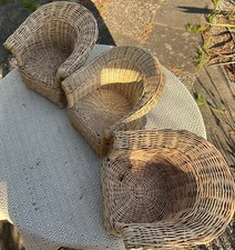 kleine Sessel aus Korbgeflecht