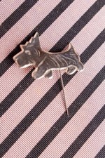 Vintage Anstecker Pin silber Blech Scotti Terrier Hund 50er Jahre Modeschmuck
