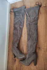 Sexy Damen Overknees Overknee-Stiefel gebraucht grau Boohoo Winterstiefel Gr. 36