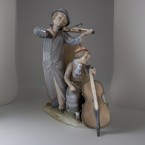 Lladro nao figurine - lladro, street