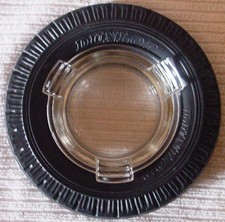 Aschenbecher aus Glas von Dunlop in Reifenform