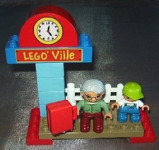 1Lego Duplo Eisenbahn Bahnhof Figur, Uhr Haltestelle ähnl. 5608 Platte Ville Oma