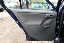 1x VW Polo 6N2 Türverkleidung