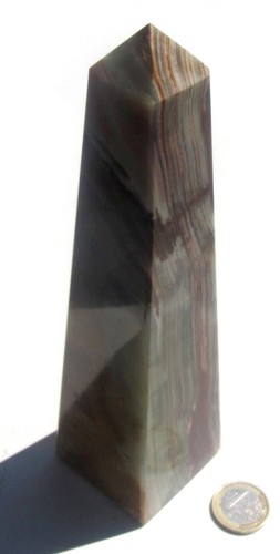 Obelisk aus onyx marmor - obelisk,