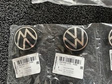VW FELGENKAPPEN FÜR MITTELLOCH (5,5cm /innen 5cm), UNBENUTZT IN OVP-VERPACKUNG--