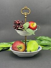 Zweistöckige Etagere Teller