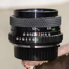 MINOLTA MC SOLIGOR C/D  28mm f/1:2,8 Weitwinkelobjektiv Objektiv analog Vintage