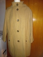 schöner Mantel mit Kapuze Gr