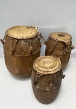 Drei Obrenton Trommeln aus