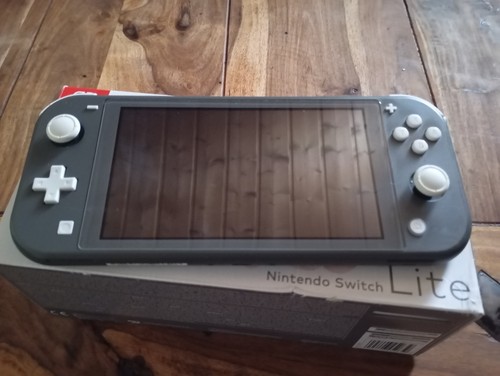 Nintendo switch lite - switch,