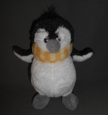 NICI PINGUIN MIT GELB GESTREIFTEM  SCHAL KUSCHELTIER