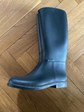Reitstiefel 34, Steeds