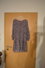 Buntes süßes Kleidchen von