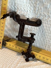 Gusseiserner Fadenschneider