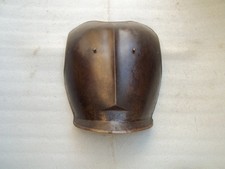 Antiker Truhenteller mit